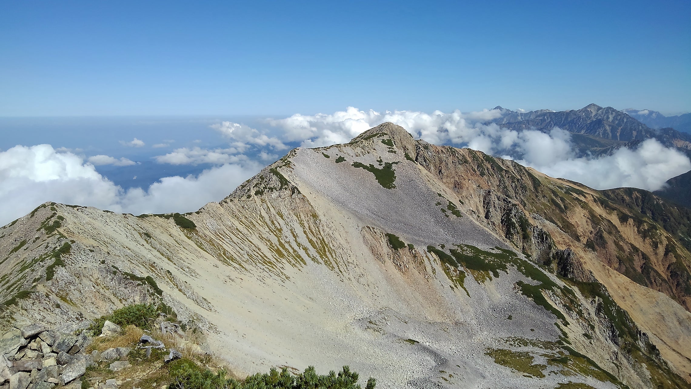 北アルプスの山々を見渡せる名峰「薬師岳」 – RIML CAMP ONLINE STORE